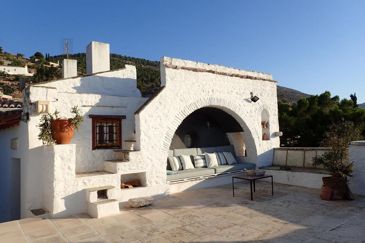 Rallou House Hydra Bagian luar foto