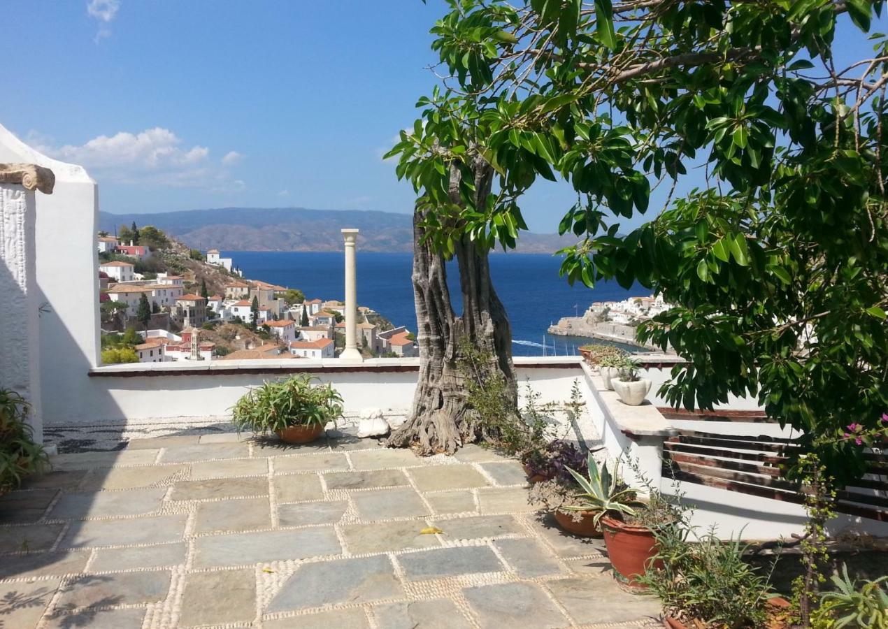 Rallou House Hydra Bagian luar foto