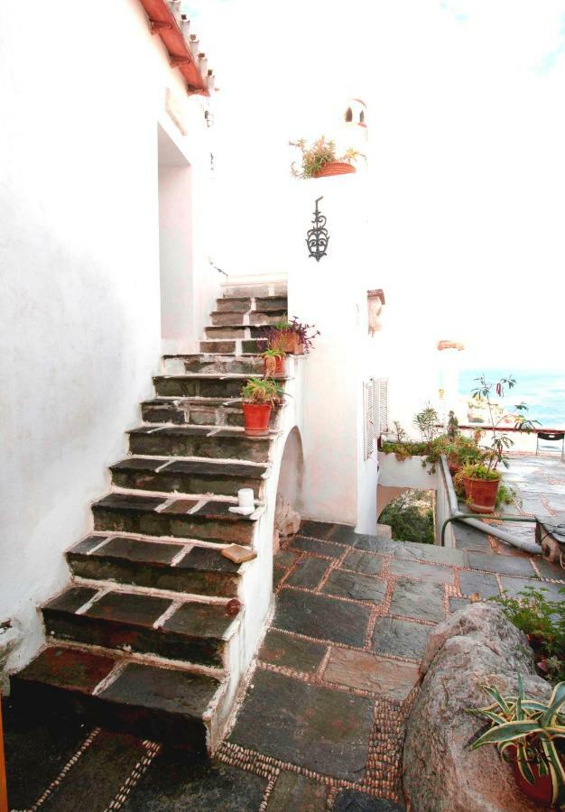 Rallou House Hydra Bagian luar foto