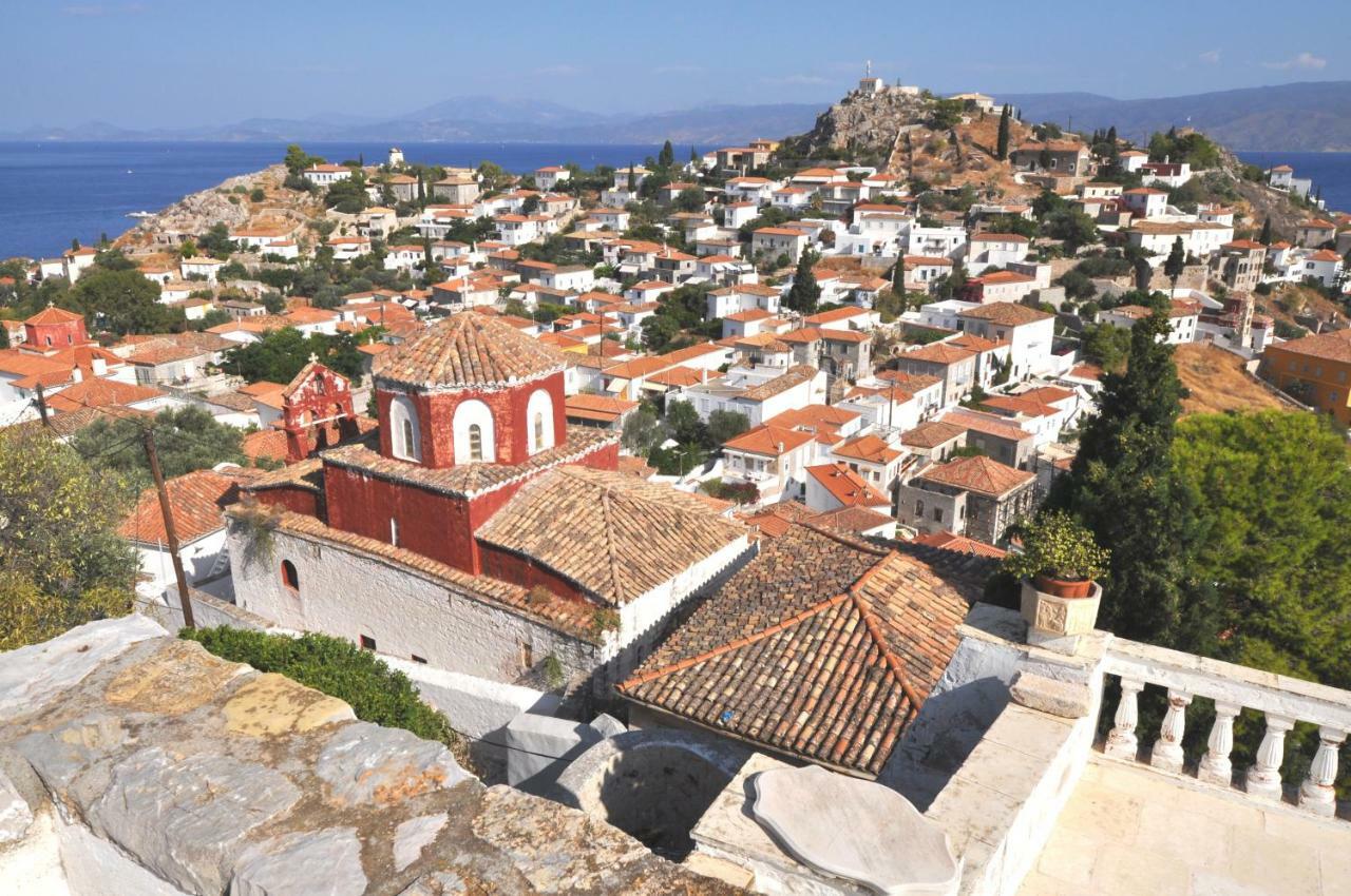 Rallou House Hydra Bagian luar foto